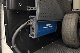 valkoinen Volkswagen Transporter 2018 kuva 9.