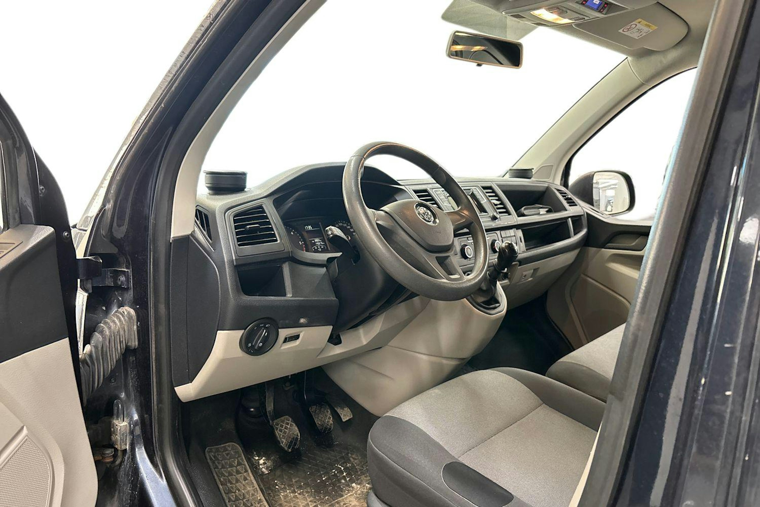 met. sininen Volkswagen Transporter 2018 kuva 3.