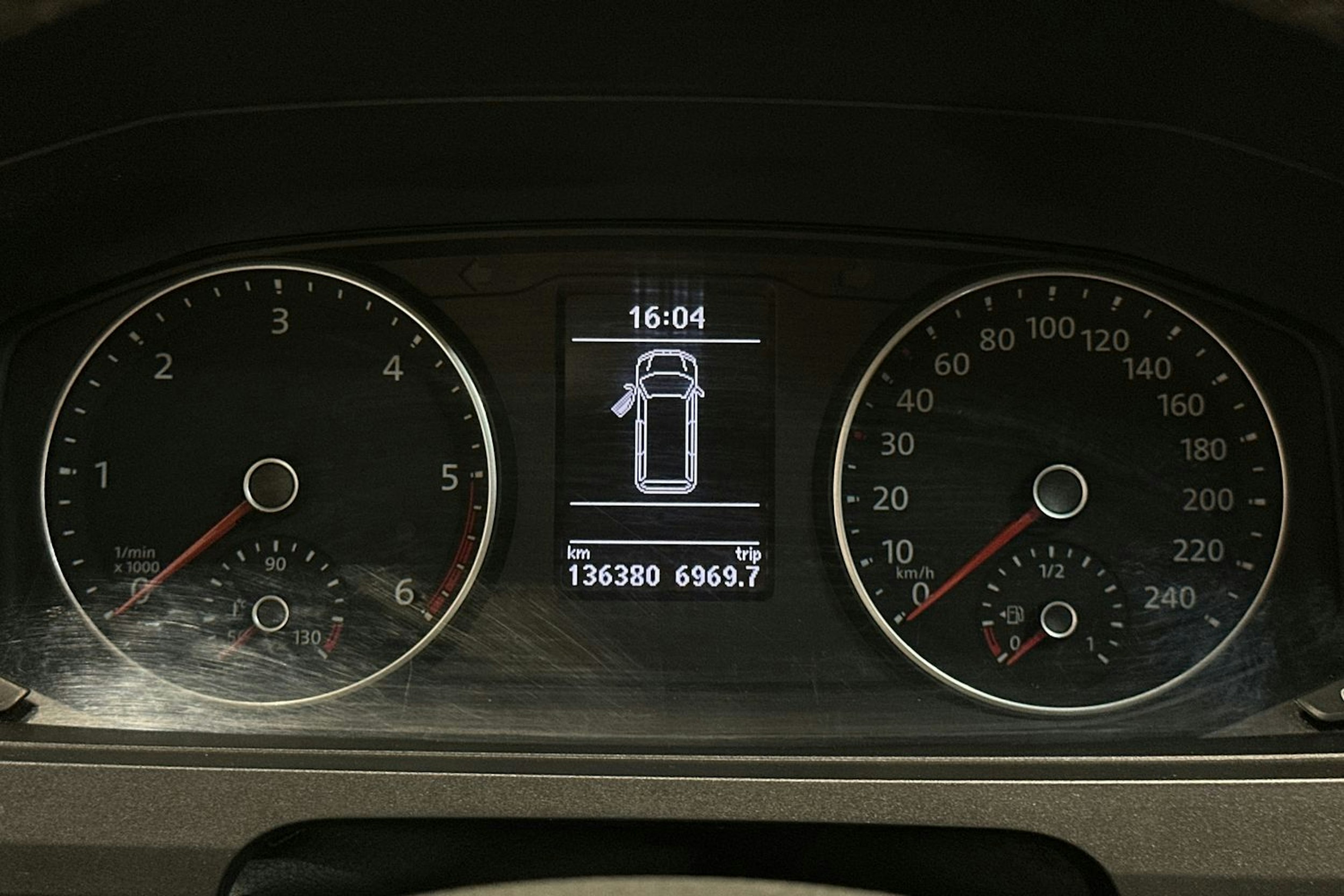 musta Volkswagen Transporter 2018 kuva 16.