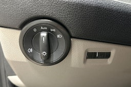 musta Volkswagen Transporter 2018 kuva 17.