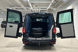 musta Volkswagen Transporter 2018 kuva 28.