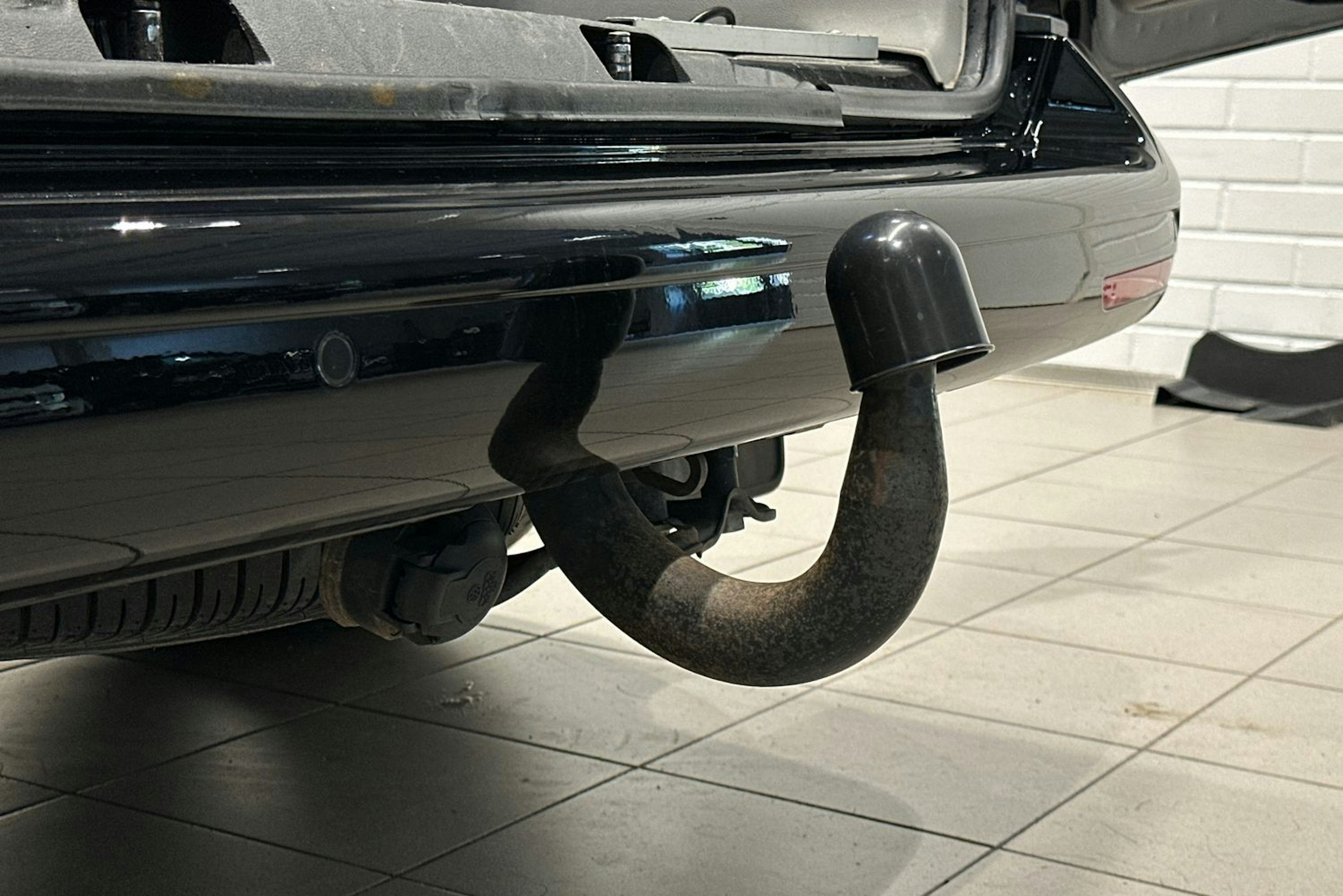 musta Volkswagen Transporter 2018 kuva 34.
