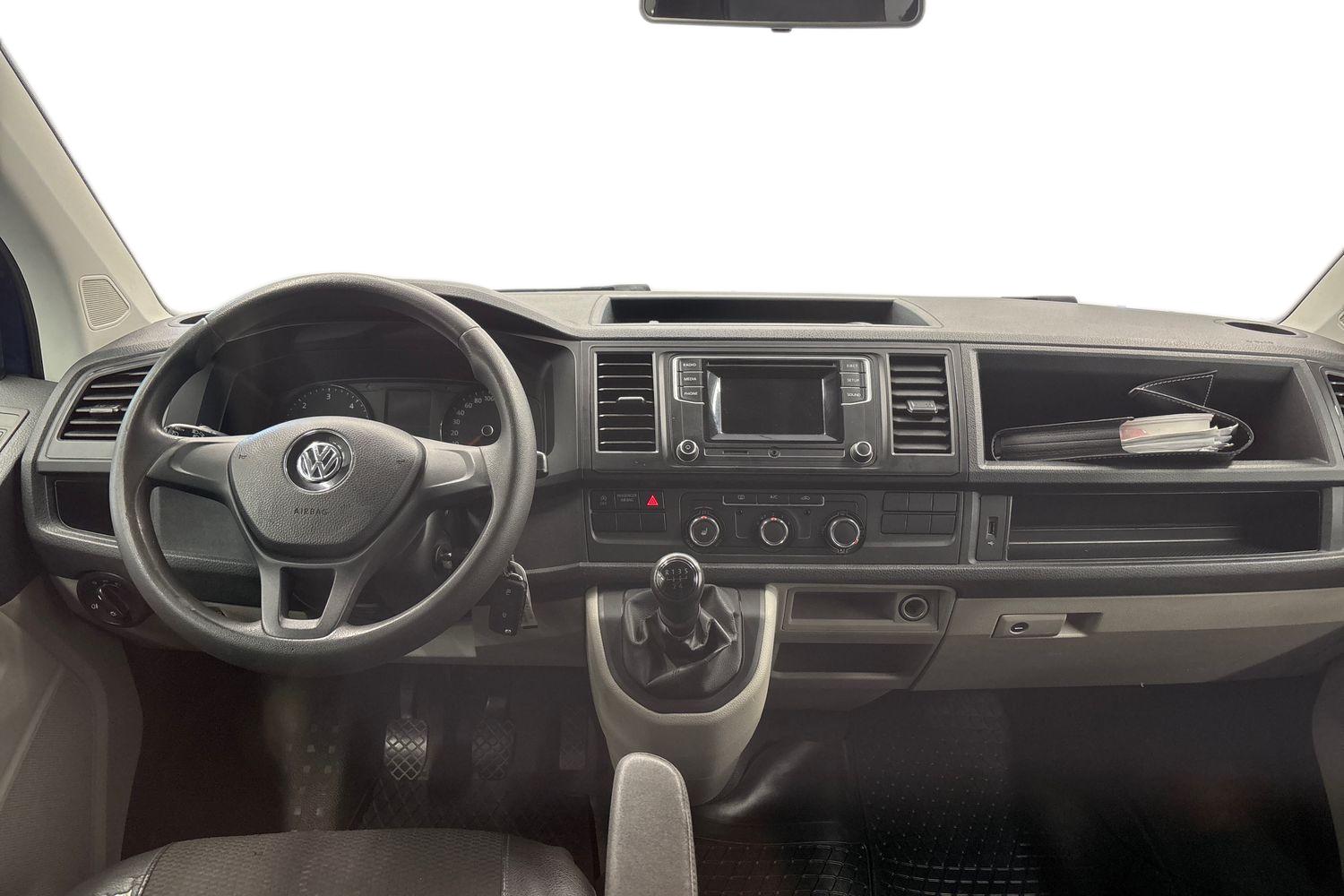 Volkswagen Transporter 2018, kuva 7/18