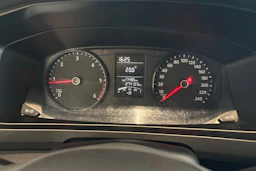 sininen Volkswagen Transporter 2018 kuva 17.