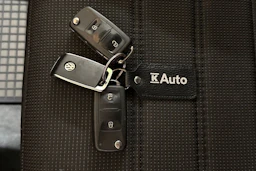 valkoinen Volkswagen Transporter 2018 kuva 24.