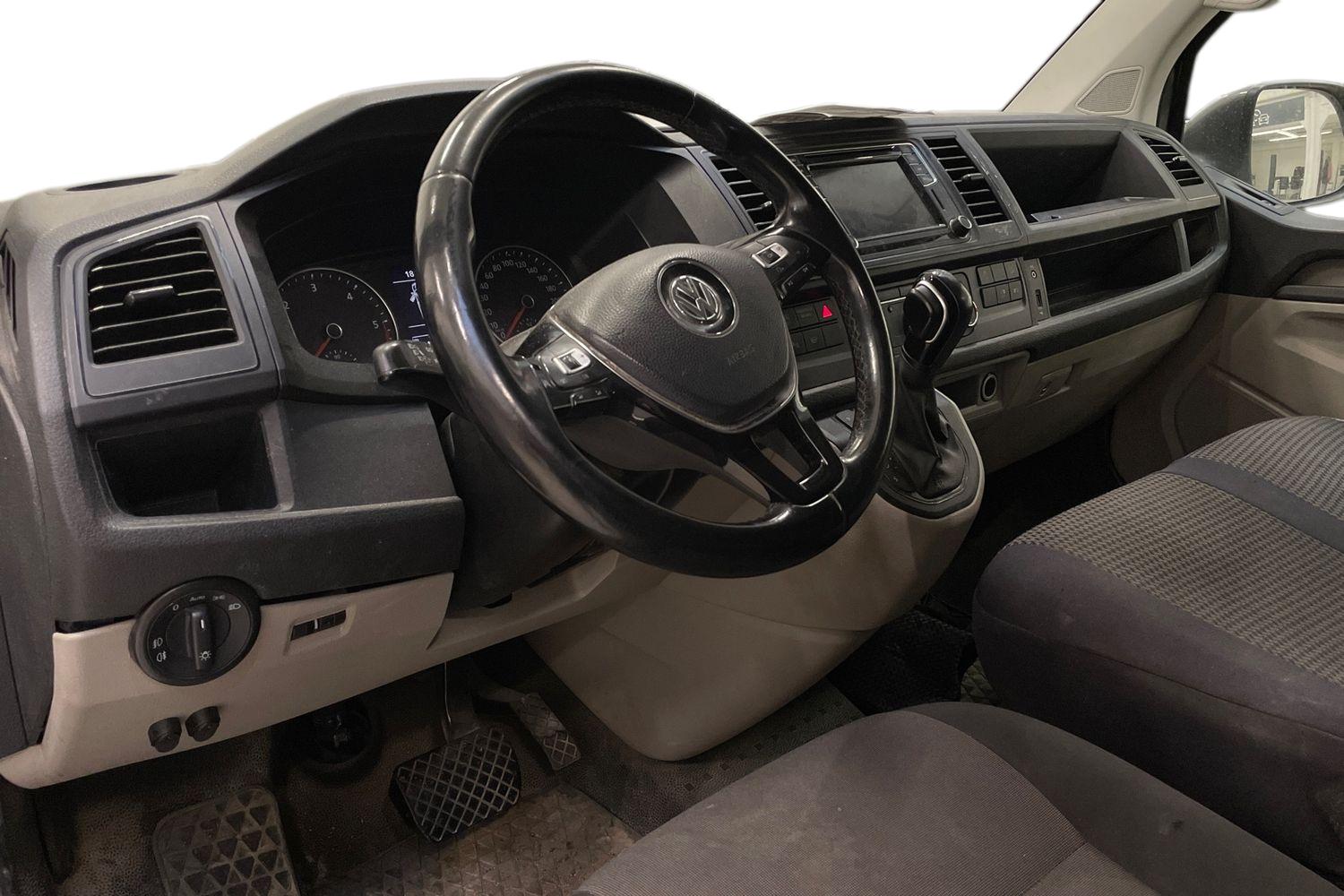 Volkswagen Transporter 2018, kuva 3/3