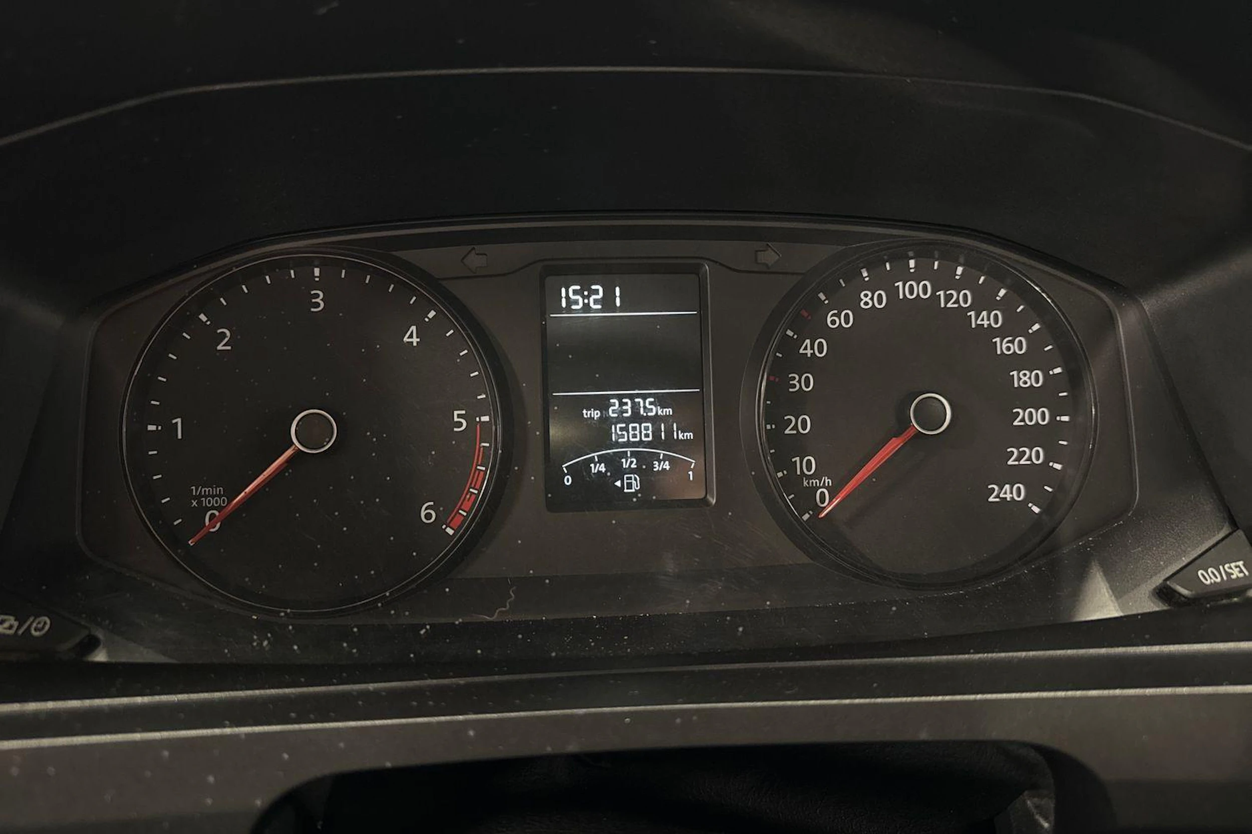 musta Volkswagen Transporter 2018 kuva 11.