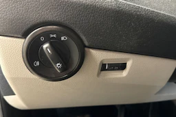 musta Volkswagen Transporter 2018 kuva 16.