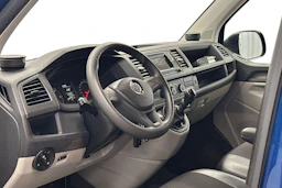 sininen Volkswagen Transporter 2018 kuva 6.