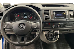 sininen Volkswagen Transporter 2018 kuva 7.