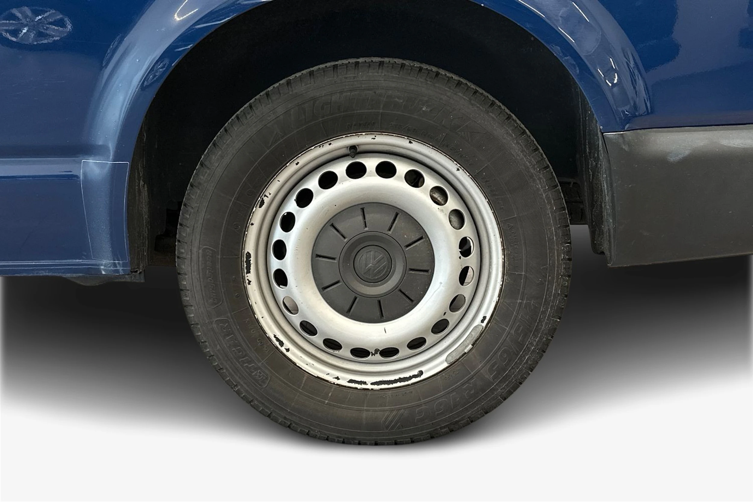 sininen Volkswagen Transporter 2018 kuva 9.