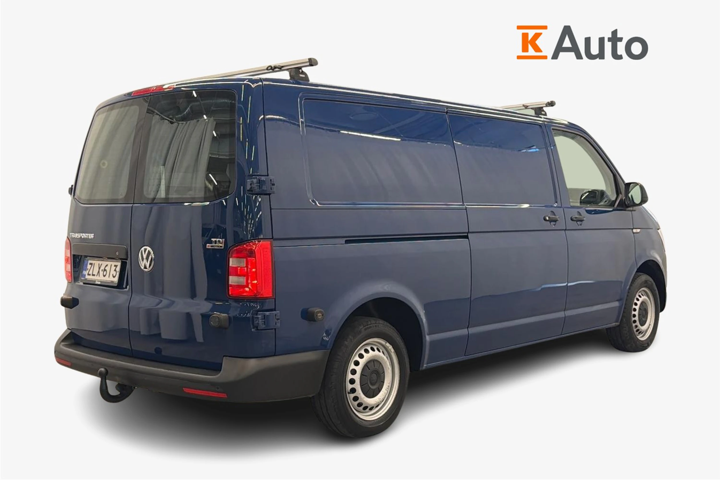 sininen Volkswagen Transporter 2018 kuva 3.
