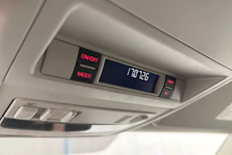 sininen Volkswagen Transporter 2018 kuva 21.