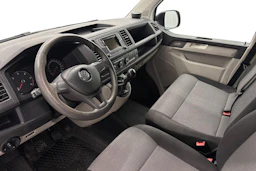 valkoinen Volkswagen Transporter 2018 kuva 6.