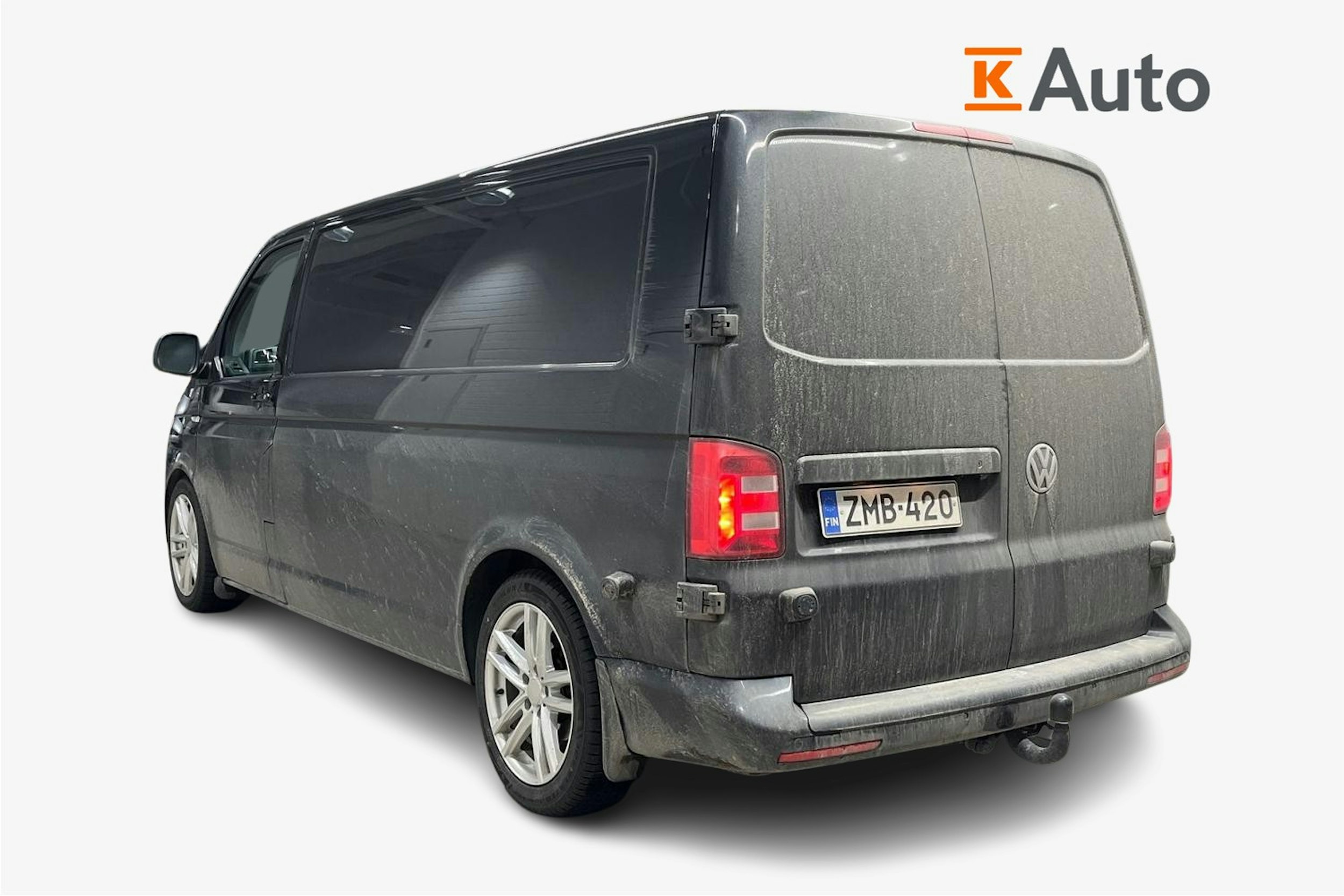 musta Volkswagen Transporter 2018 kuva 2.