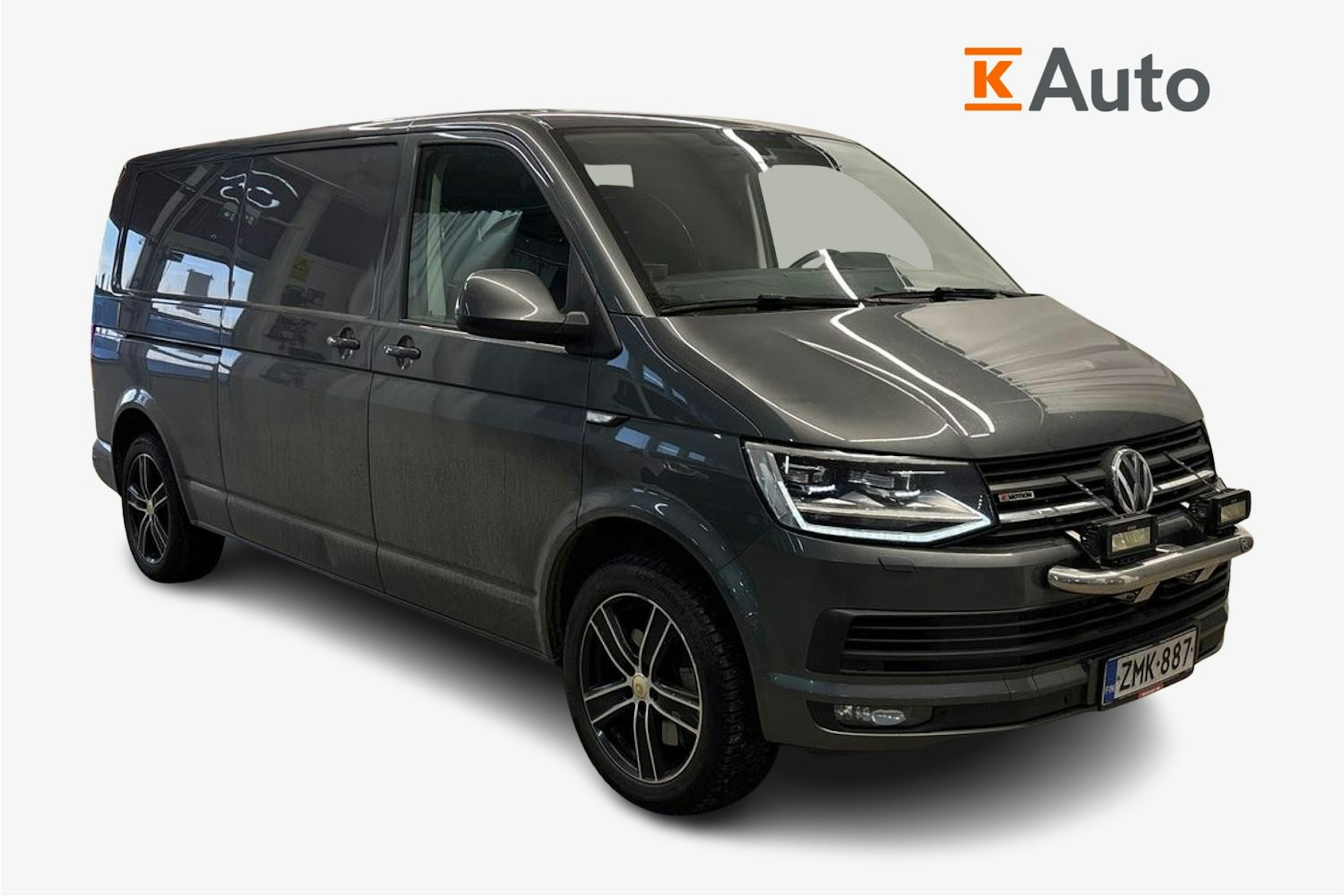 harmaa Volkswagen Transporter 2018 kuva 1.