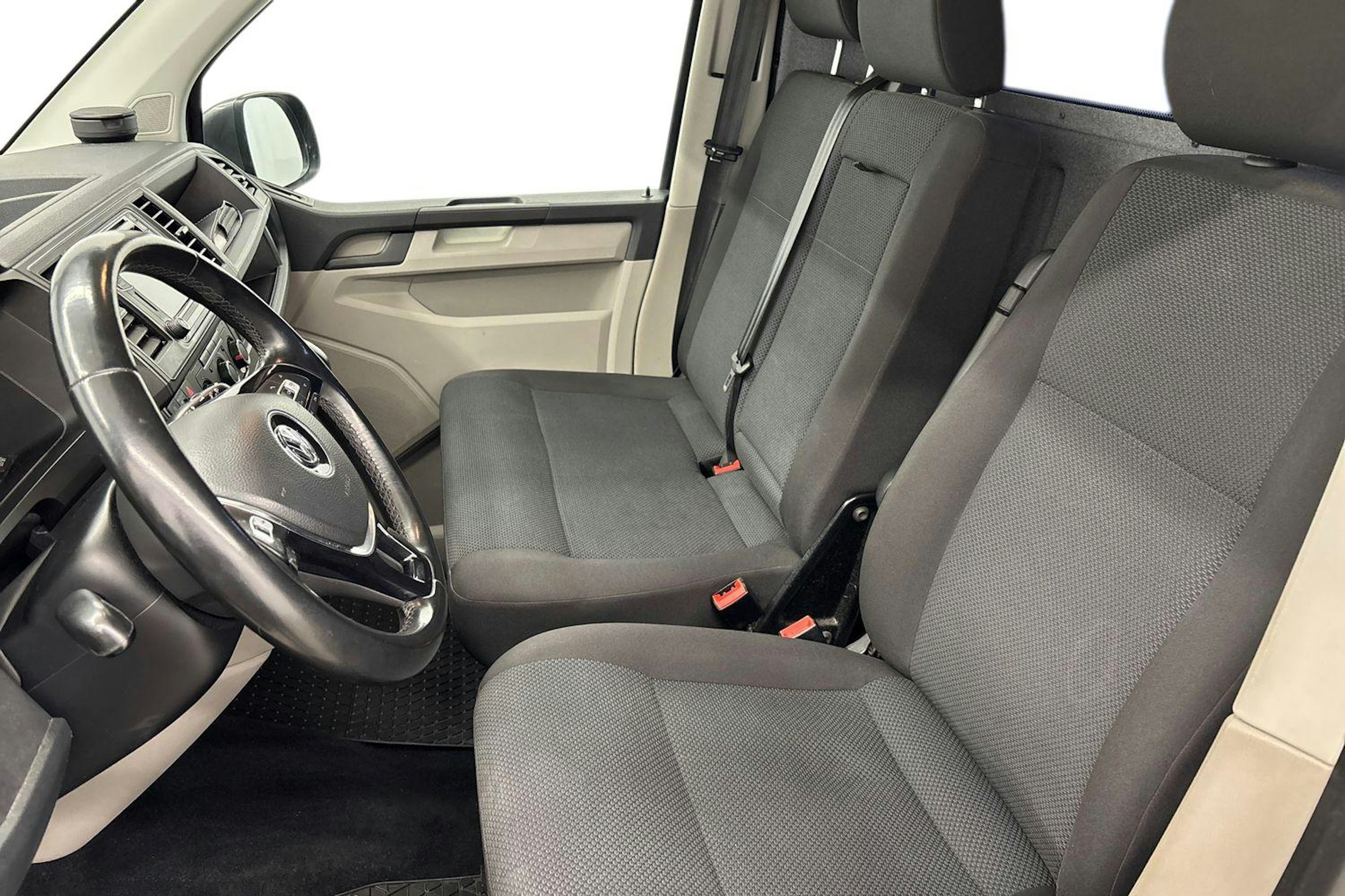 met. harmaa Volkswagen Transporter 2018 kuva 8.
