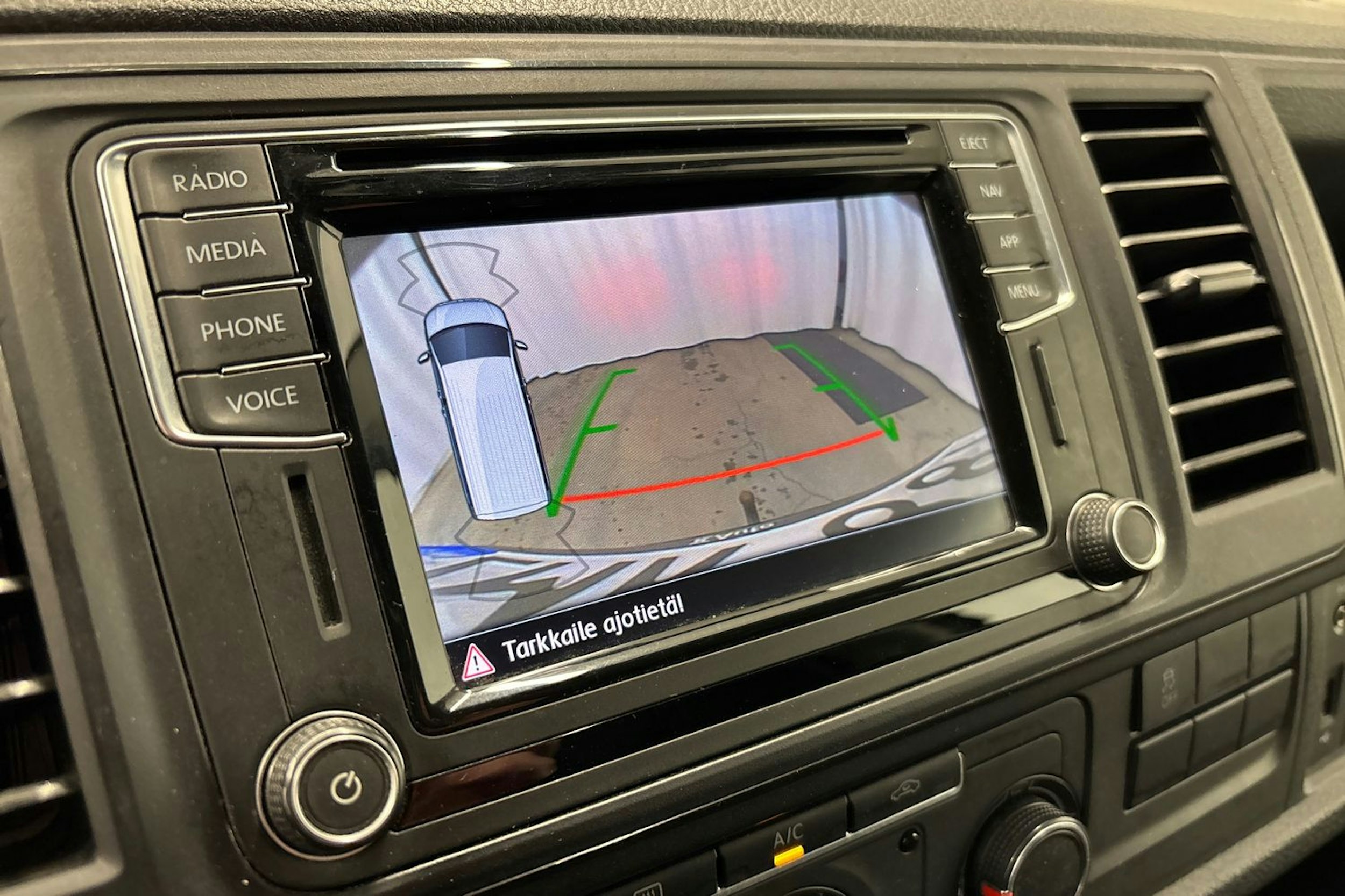 met. harmaa Volkswagen Transporter 2018 kuva 26.