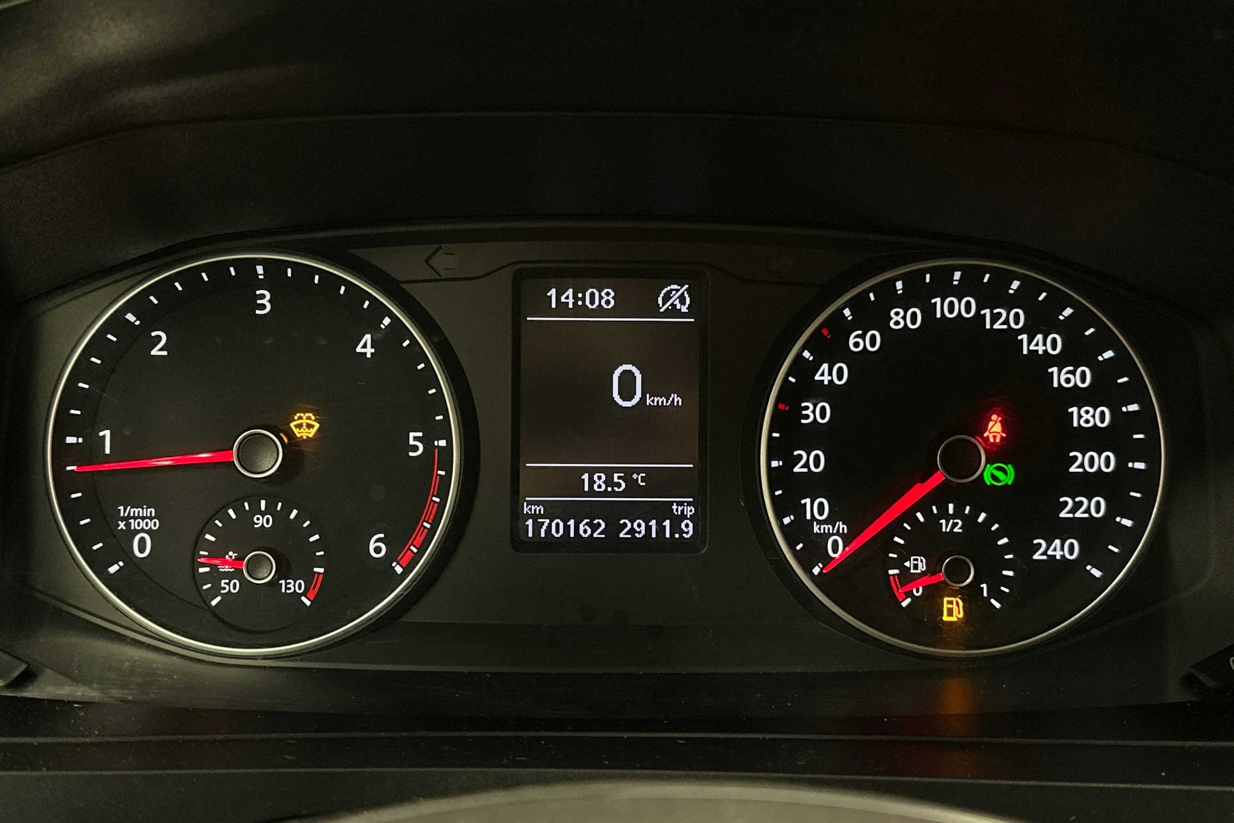 musta Volkswagen Transporter 2019 kuva 16.