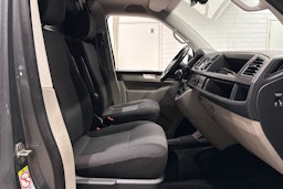harmaa Volkswagen Transporter 2019 kuva 13.