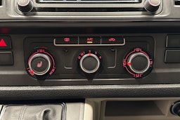 harmaa Volkswagen Transporter 2019 kuva 25.