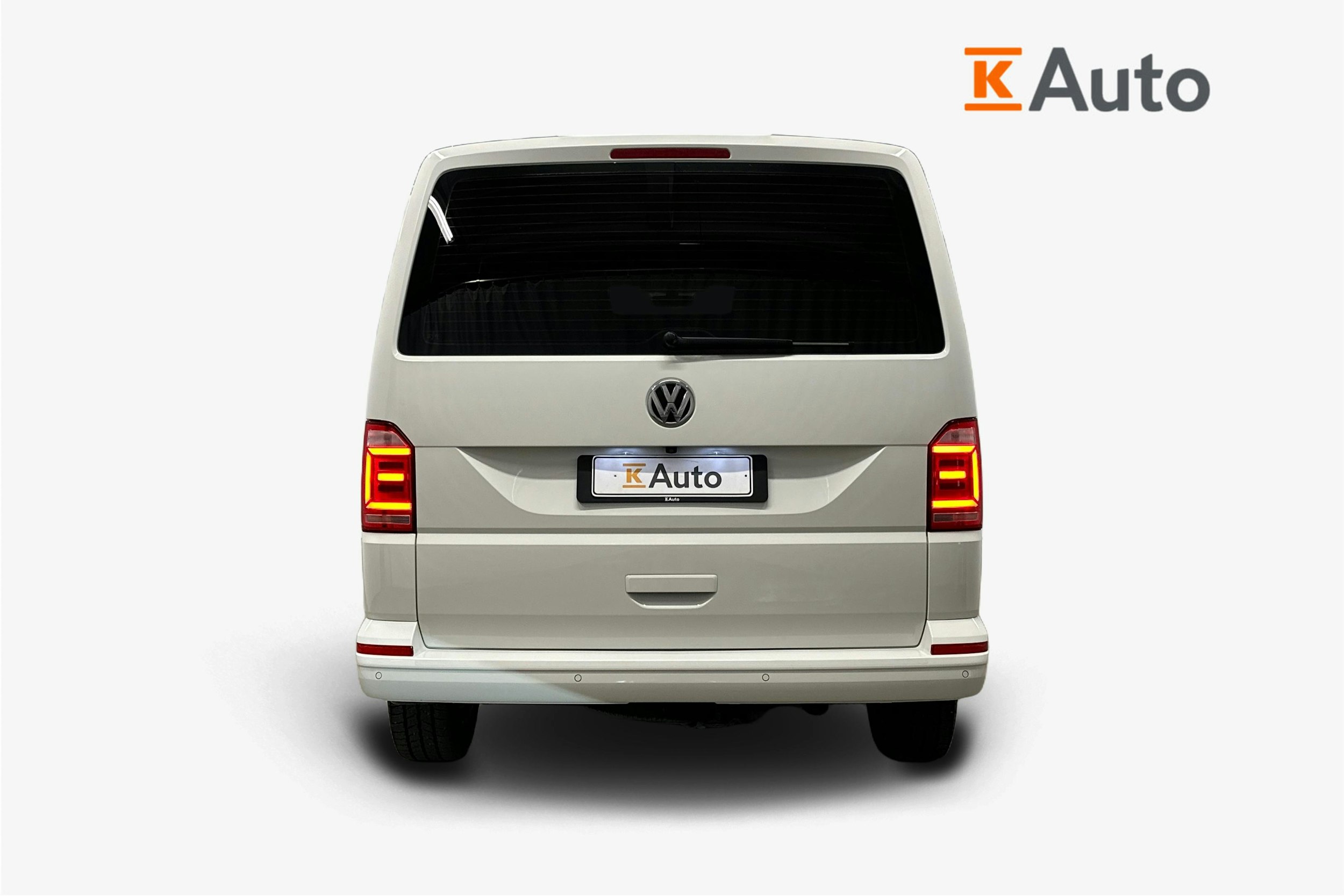 valkoinen Volkswagen Transporter 2019 kuva 3.