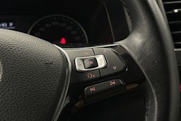valkoinen Volkswagen Transporter 2019 kuva 15.