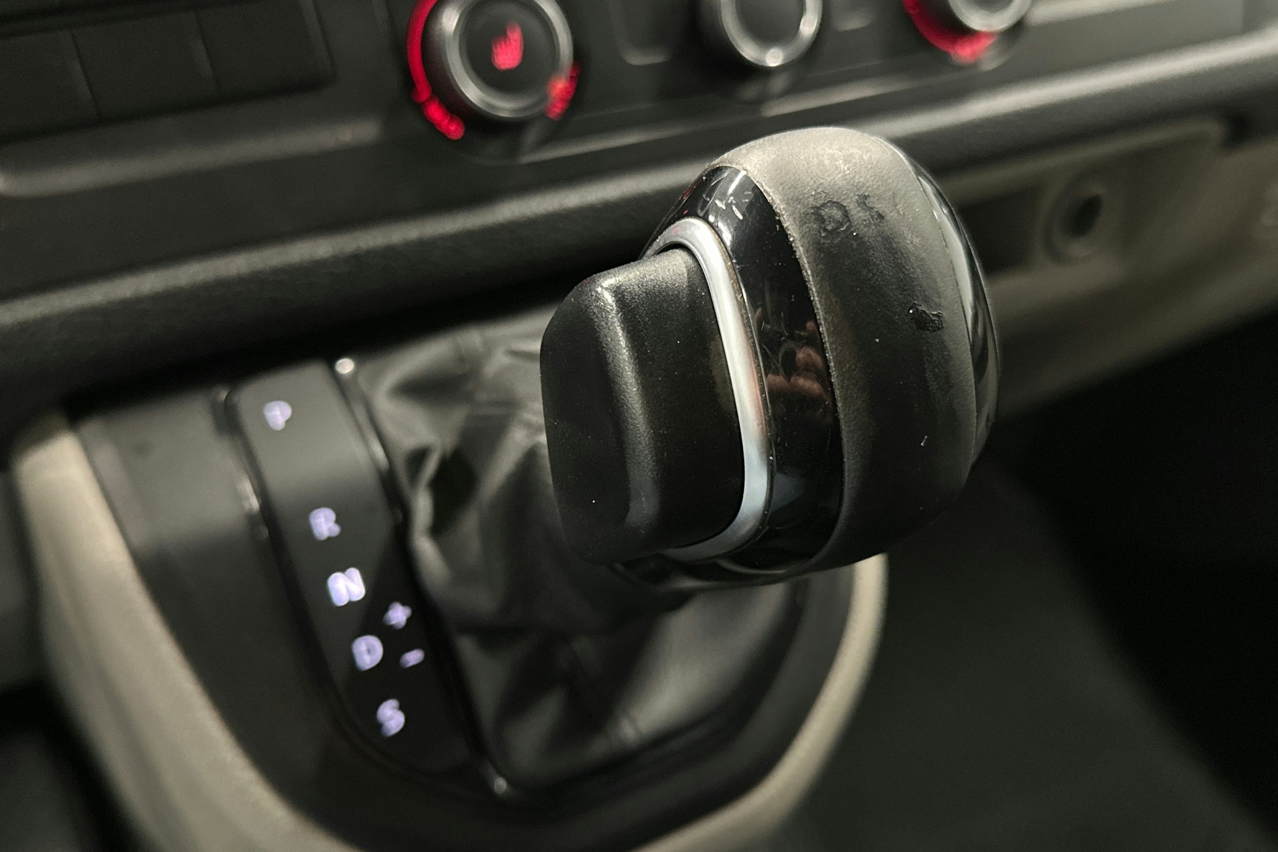 hopea Volkswagen Transporter 2019 kuva 23.