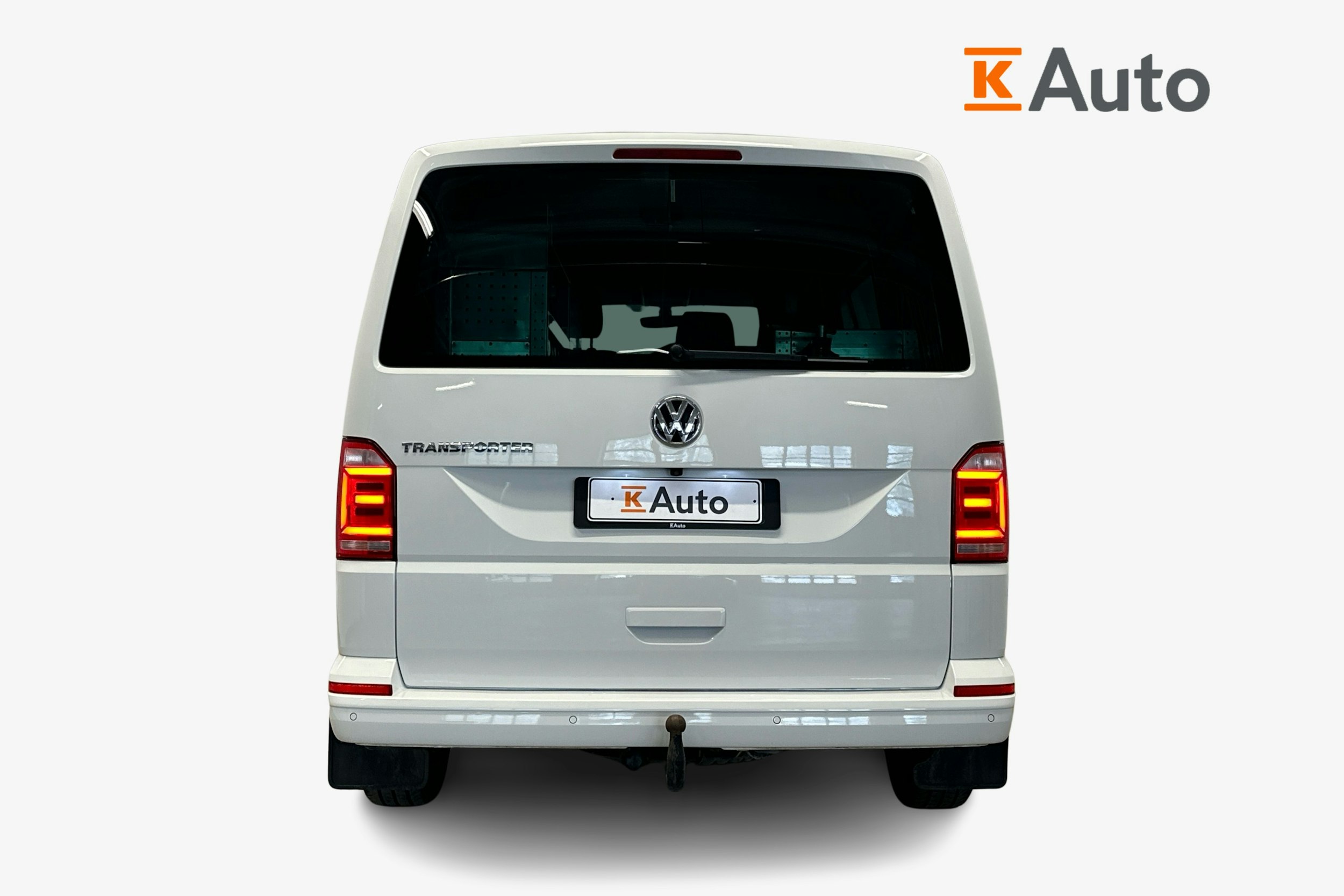 valkoinen Volkswagen Transporter 2019 kuva 3.