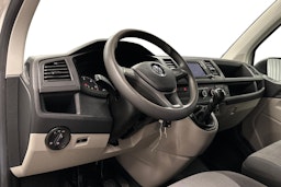 valkoinen Volkswagen Transporter 2019 kuva 6.