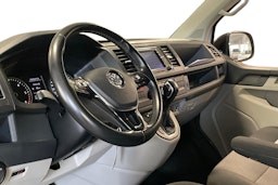 valkoinen Volkswagen Transporter 2019 kuva 3.