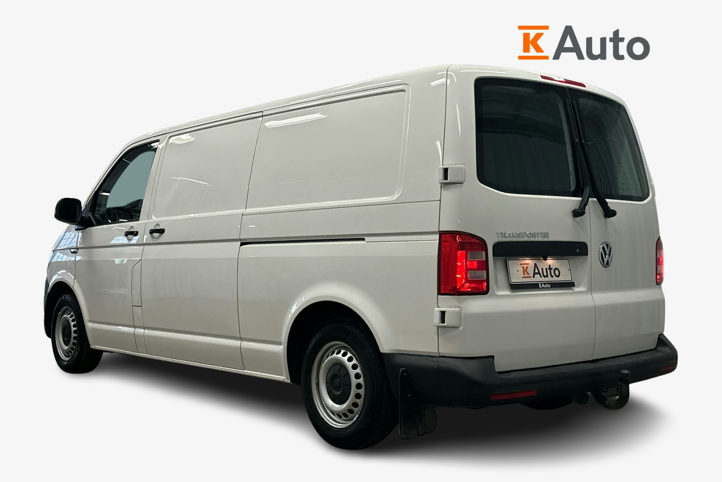 valkoinen Volkswagen Transporter 2019 kuva 2.