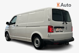 valkoinen Volkswagen Transporter 2019 kuva 2.