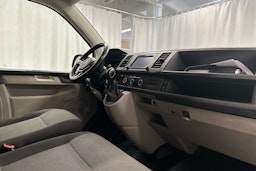 valkoinen Volkswagen Transporter 2019 kuva 7.