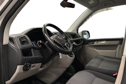 valkoinen Volkswagen Transporter 2019 kuva 3.