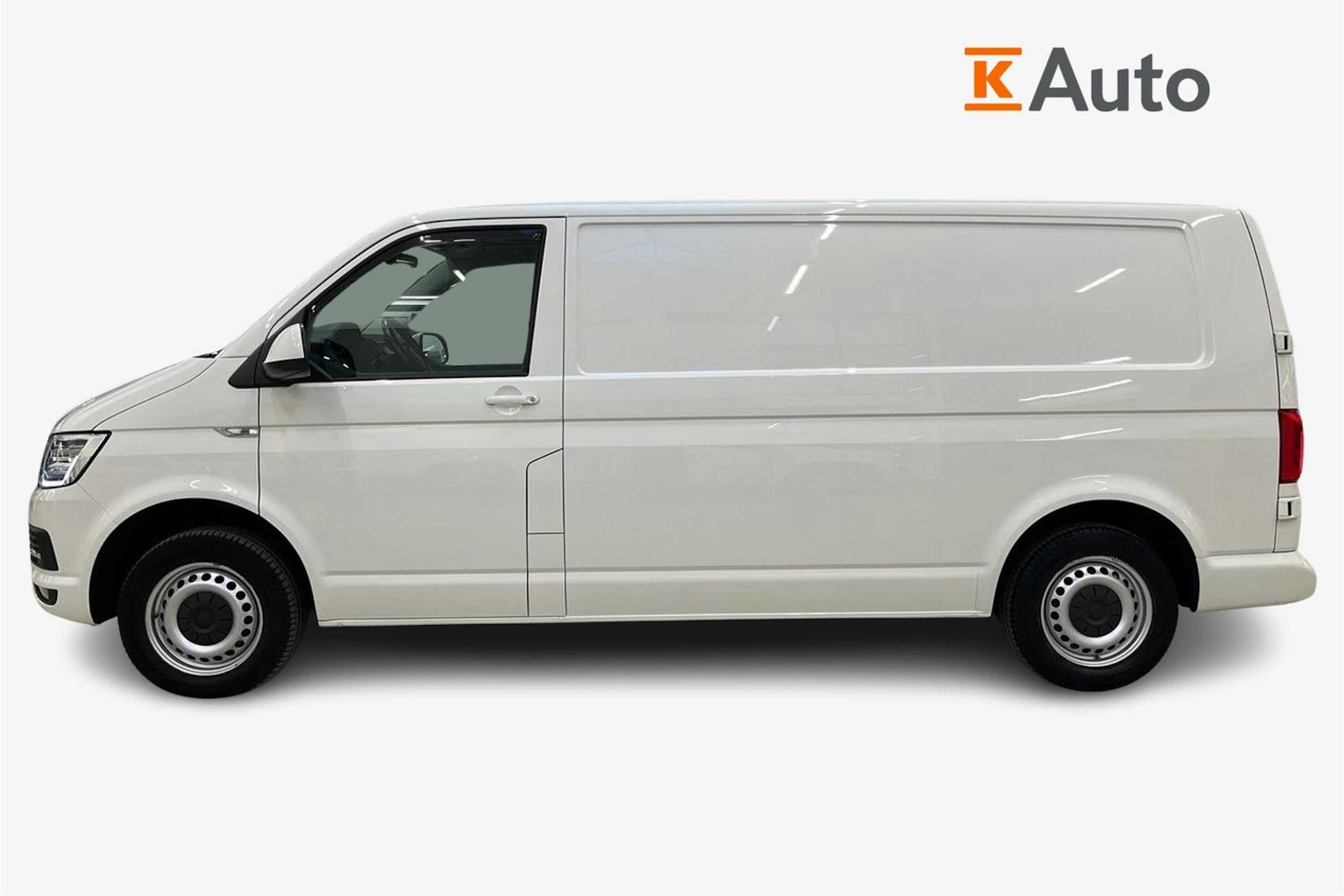 valkoinen Volkswagen Transporter 2019 kuva 7.