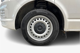valkoinen Volkswagen Transporter 2019 kuva 9.