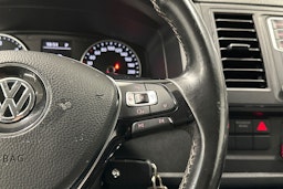valkoinen Volkswagen Transporter 2019 kuva 11.