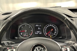 valkoinen Volkswagen Transporter 2019 kuva 12.