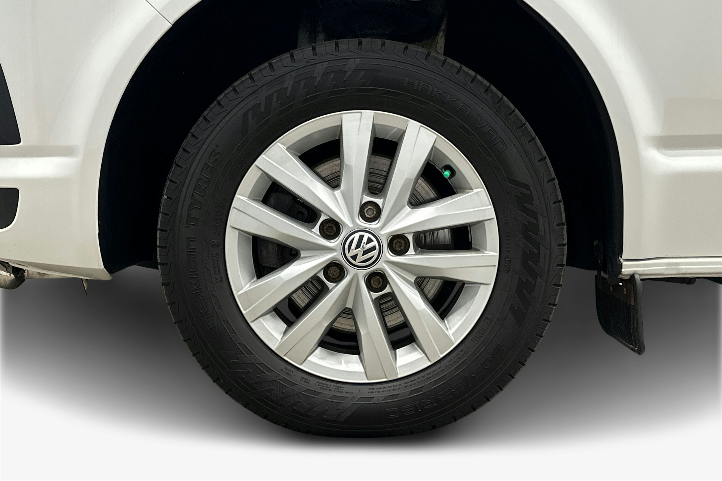 valkoinen Volkswagen Transporter 2019 kuva 8.