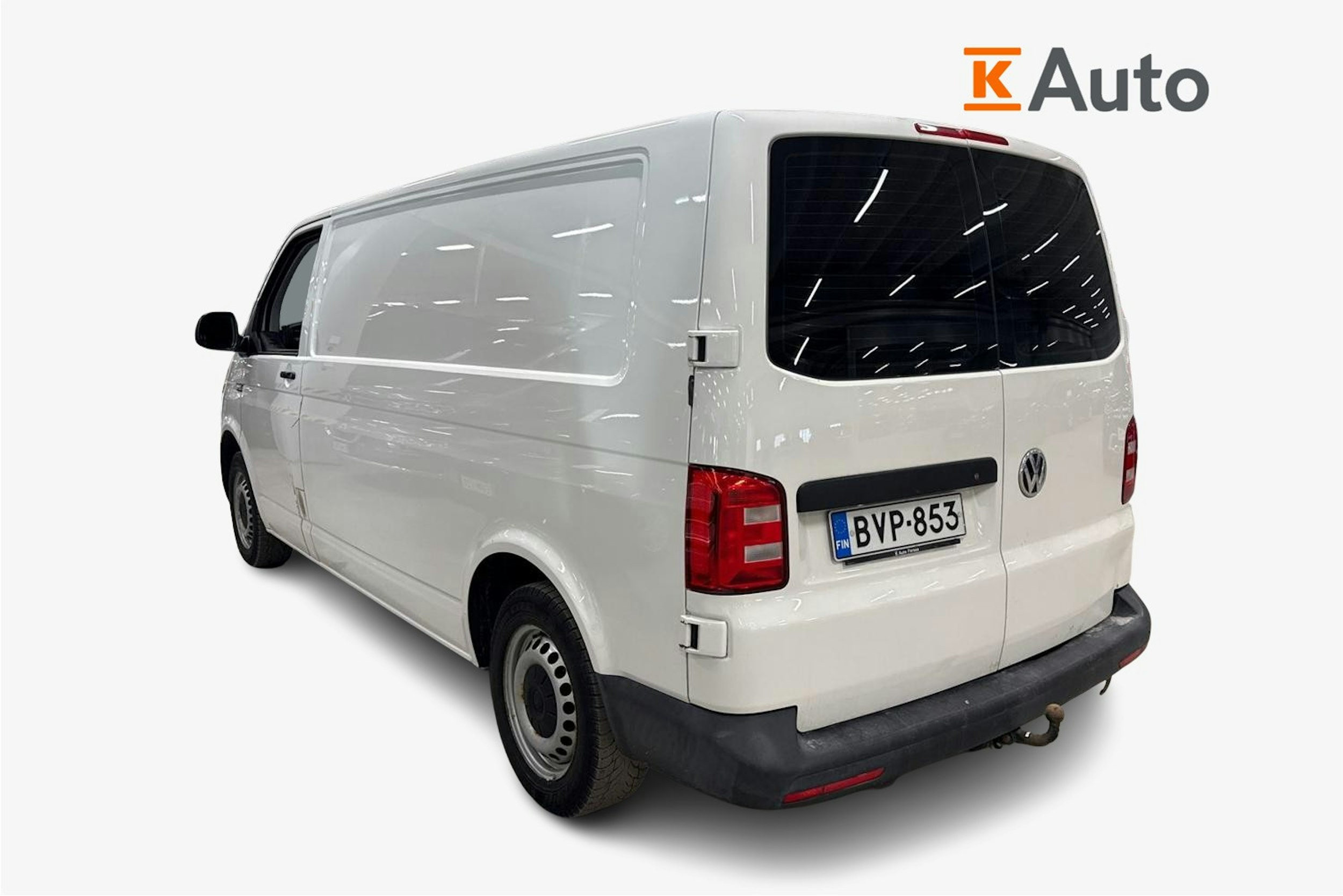 valkoinen Volkswagen Transporter 2019 kuva 2.