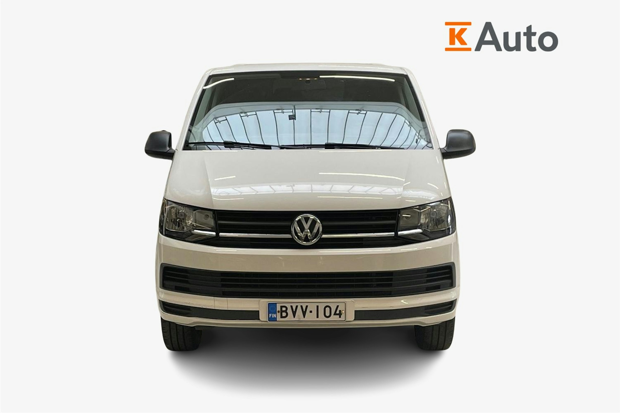 valkoinen Volkswagen Transporter 2019 kuva 5.