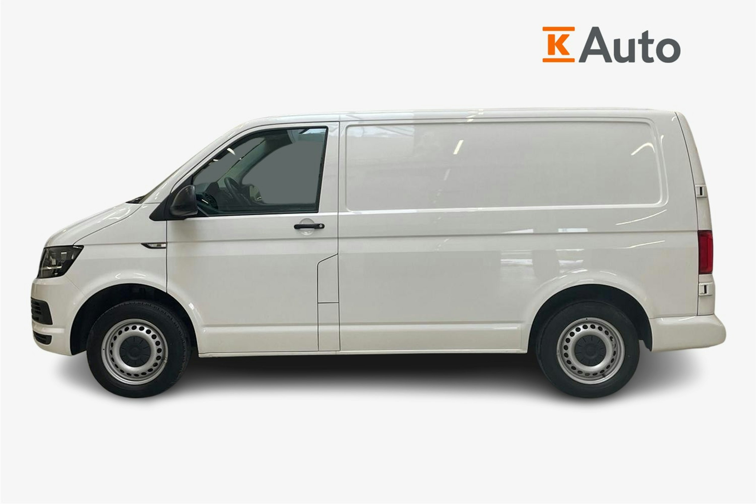 valkoinen Volkswagen Transporter 2019 kuva 6.