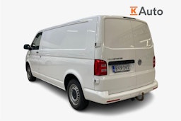 valkoinen Volkswagen Transporter 2019 kuva 2.