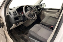 valkoinen Volkswagen Transporter 2019 kuva 3.