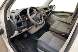 valkoinen Volkswagen Transporter 2019 kuva 6.