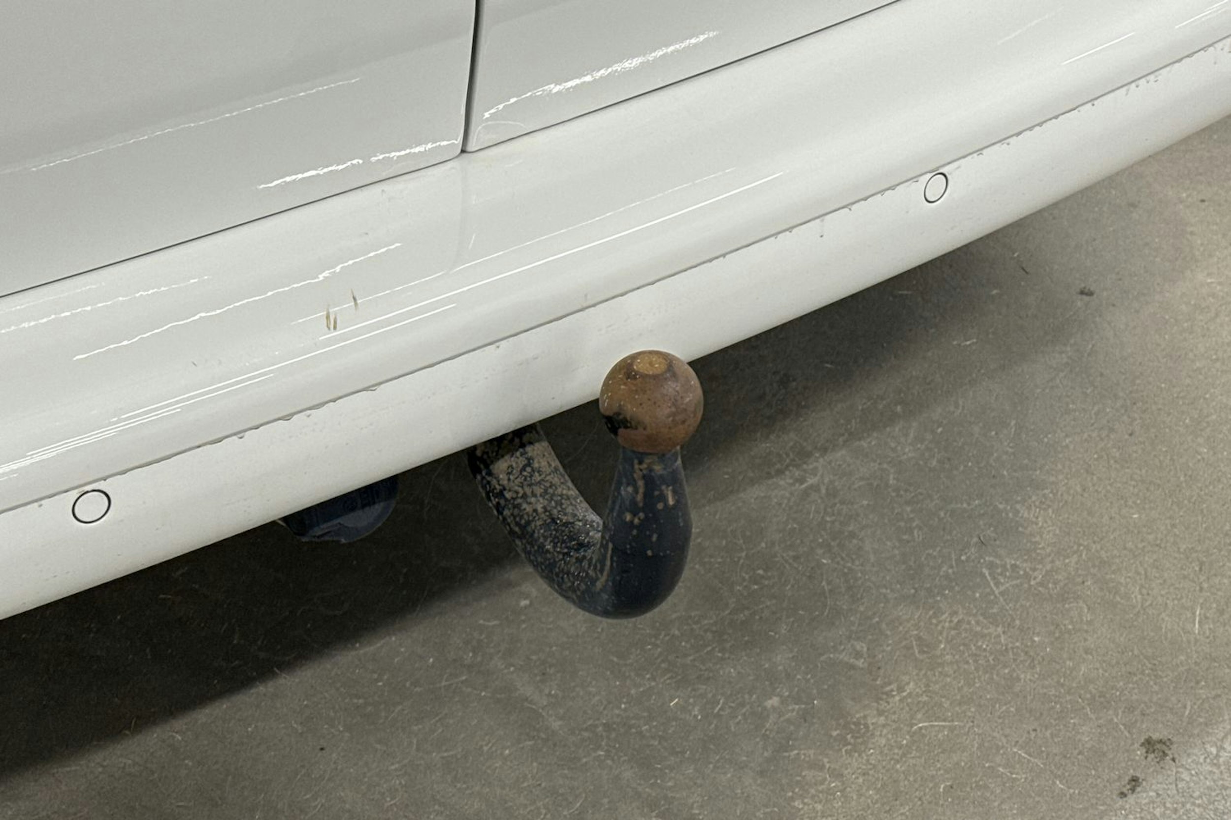 valkoinen Volkswagen Transporter 2019 kuva 16.