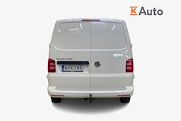 valkoinen Volkswagen Transporter 2019 kuva 4.