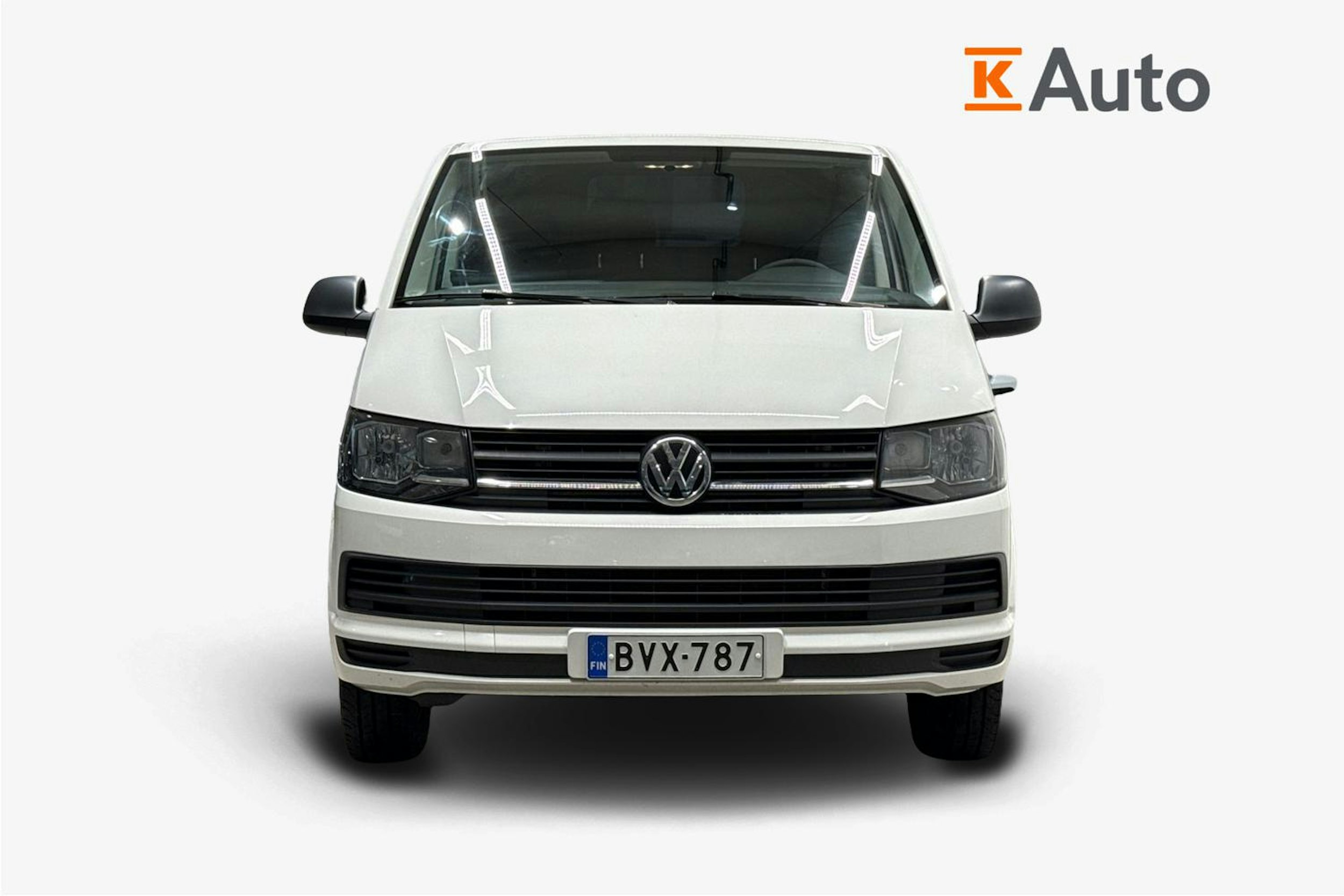 Valkoinen Volkswagen Transporter 2019 kuva 5.