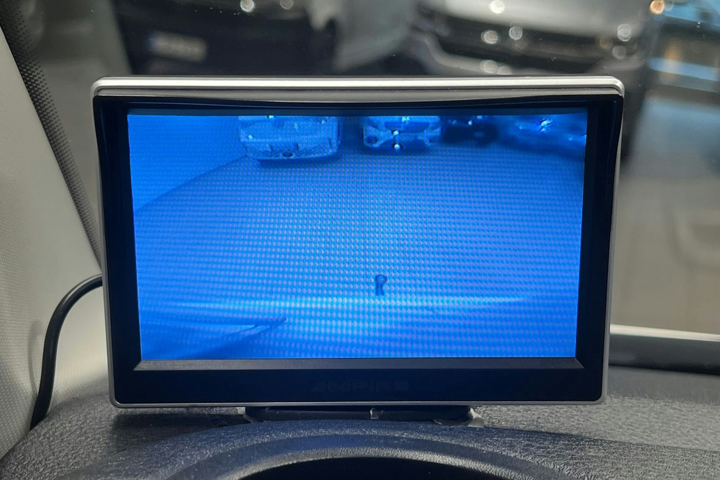 valkoinen Volkswagen Transporter 2019 kuva 15.